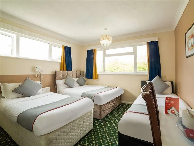 Devine Beach Hotel, Westcliff Southend-On-Sea