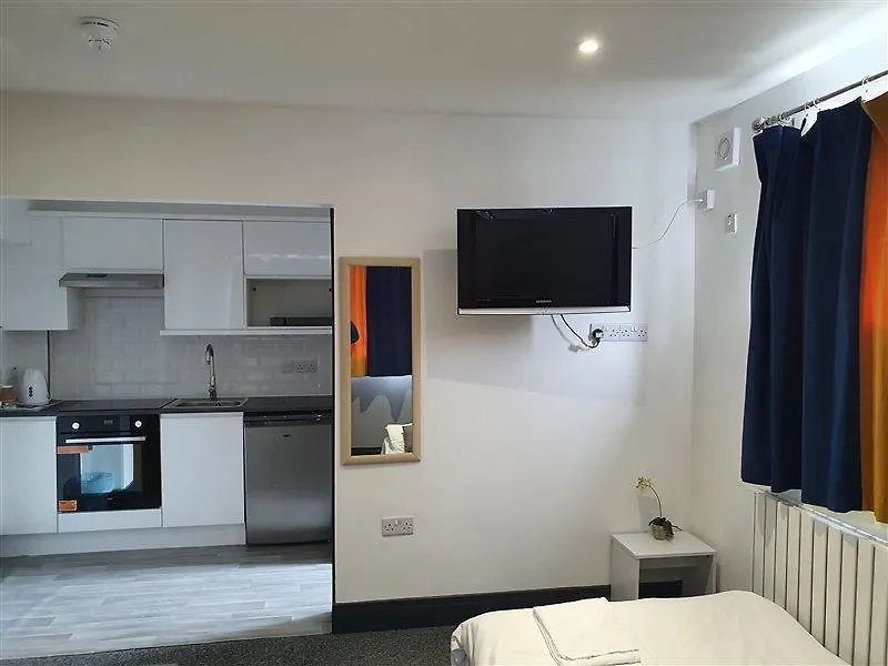 Devine Beach Hotel, Westcliff Southend-On-Sea
