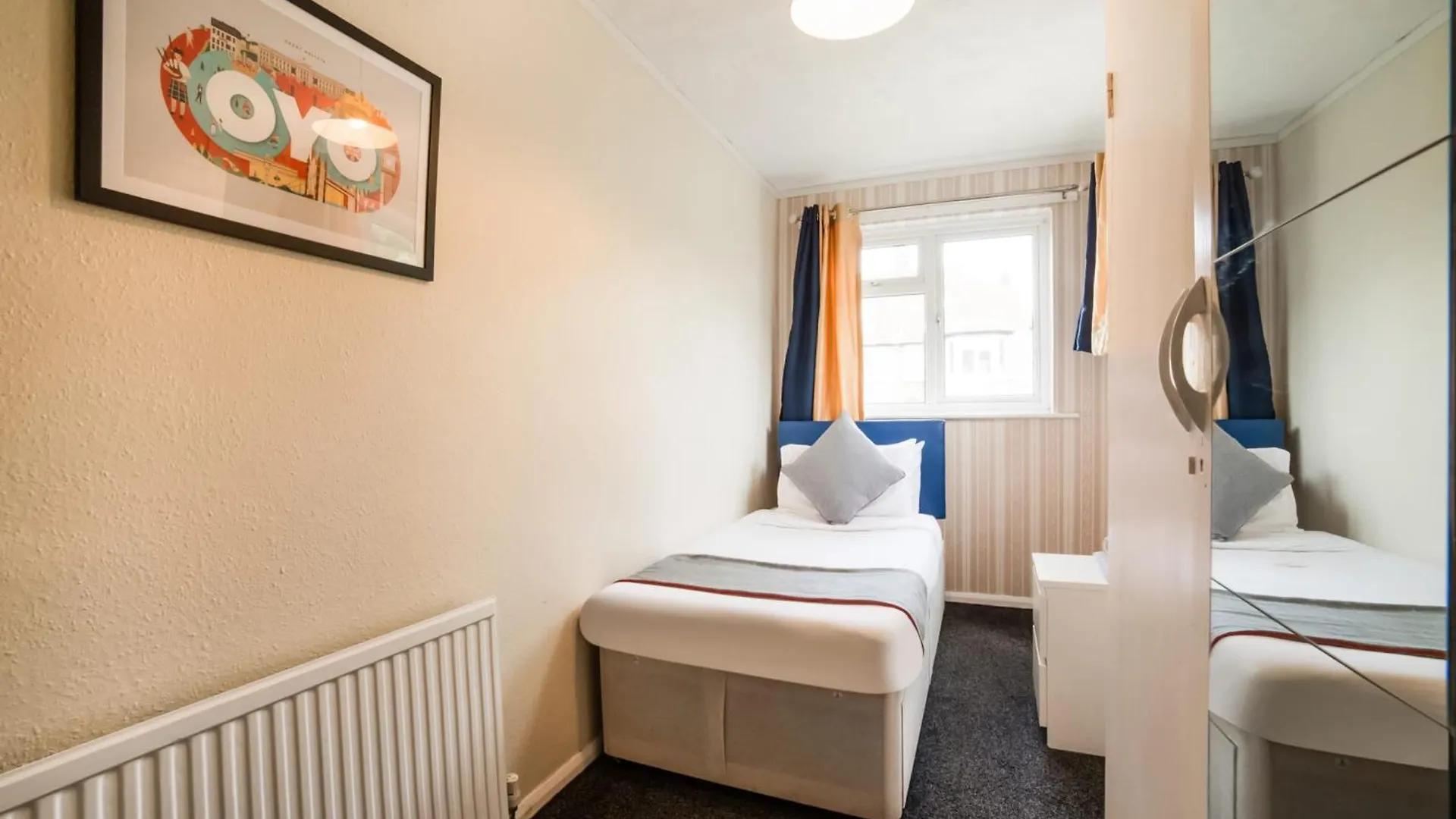 Devine Beach Hotel, Westcliff Southend-On-Sea