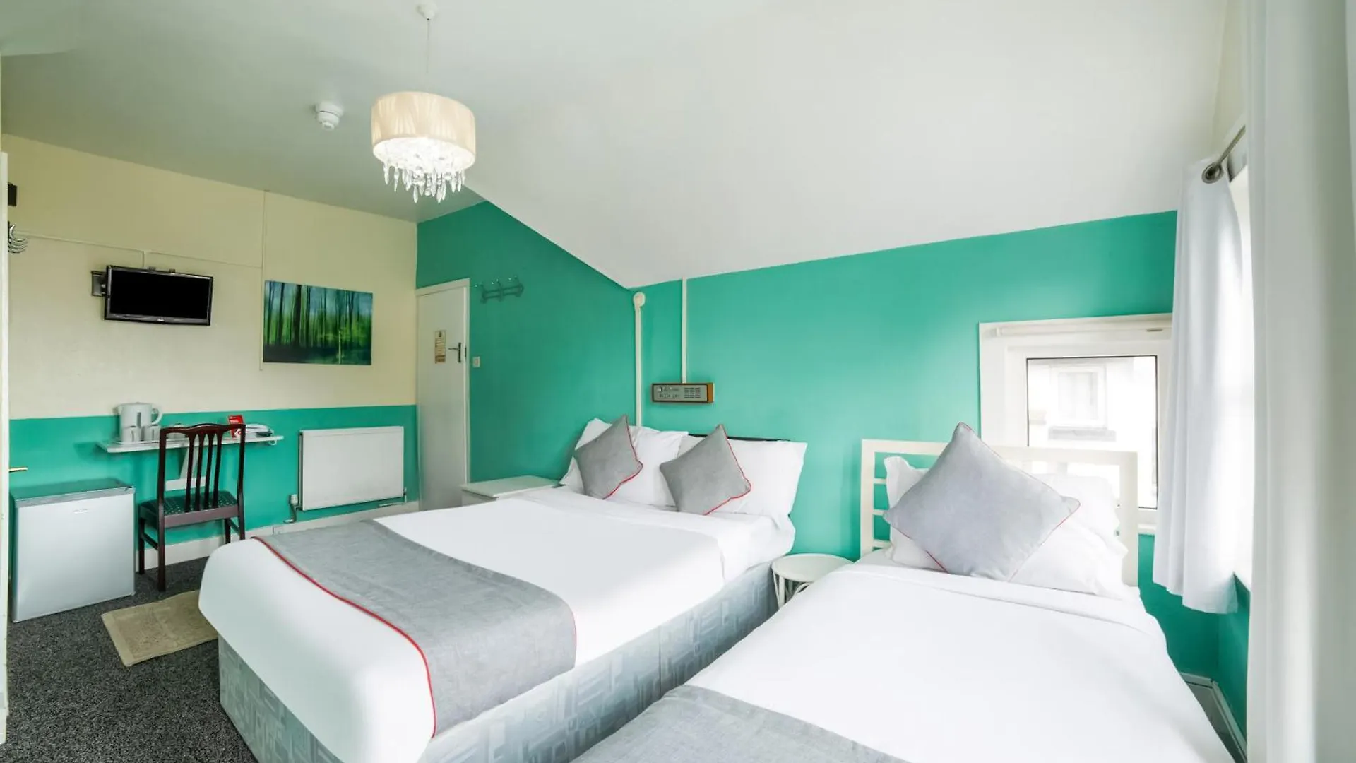 *** Hotel Devine Beach Hotel, Westcliff Southend-On-Sea United Kingdom