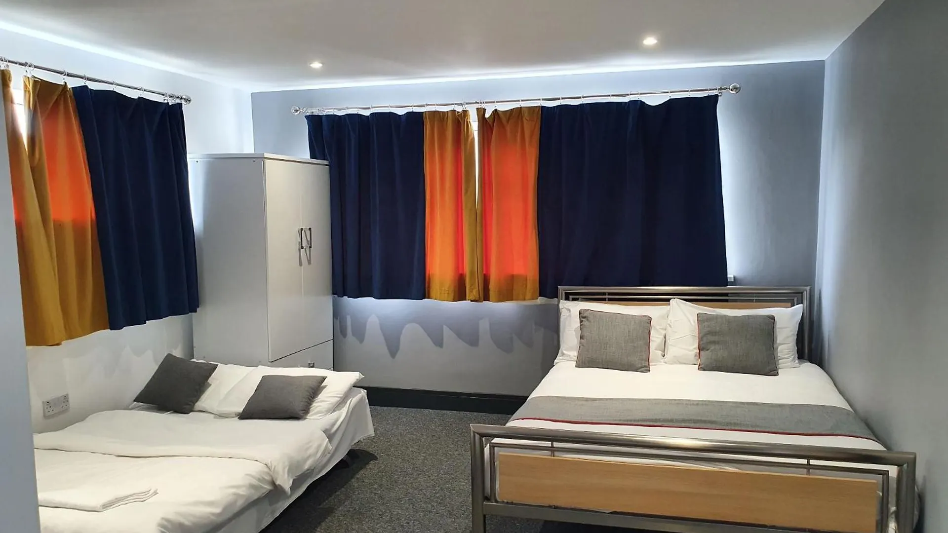 Devine Beach Hotel, Westcliff Southend-On-Sea