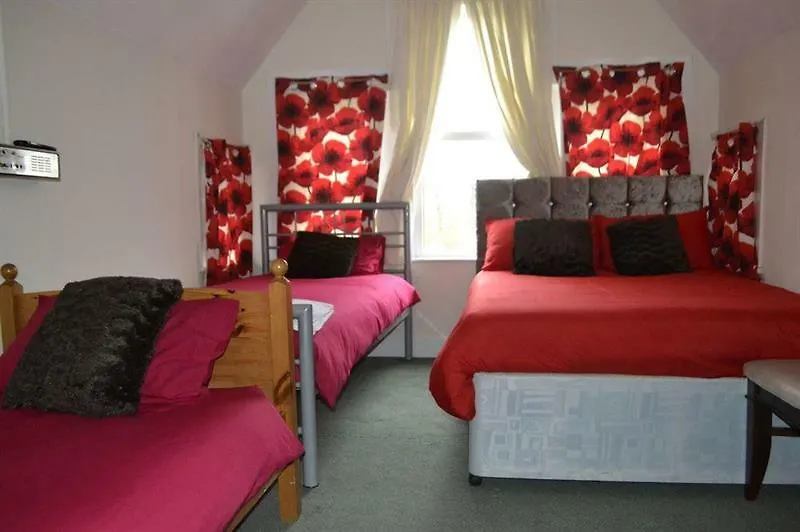 Devine Beach Hotel, Westcliff Southend-On-Sea Hotel