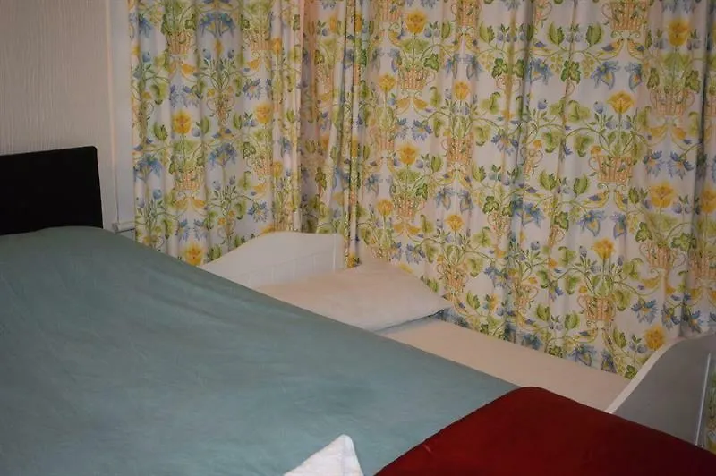 Devine Beach Hotel, Westcliff Southend-On-Sea